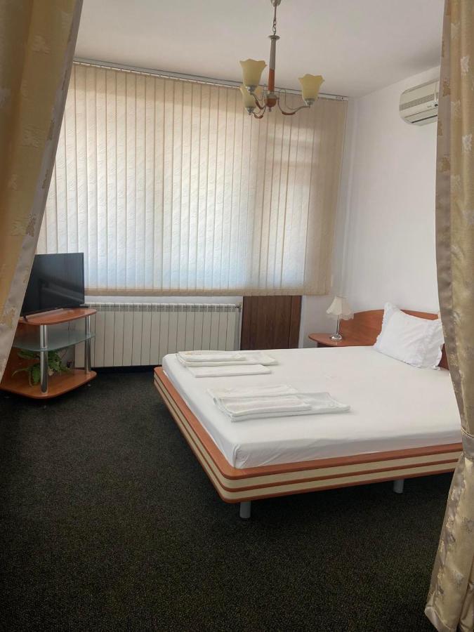 Hotel Tedi Asenovgrad Exterior photo